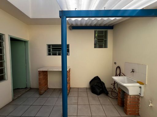 Quintal da Casa Comercial à venda em Salto/SP