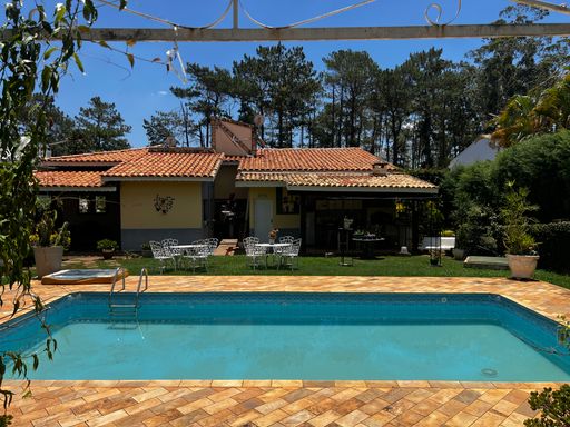 Piscina da casa à venda no condomínio Monte Belo, em Salto-SP