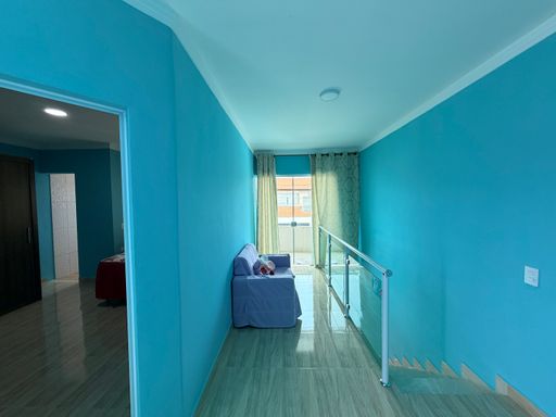 Sala íntima no andar superior