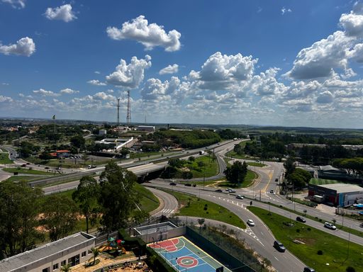 Vista da sacada do apartamento do Edifício Moutonnée Residence