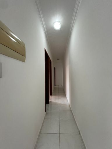 Corredor interno da Casa à venda no Residencial Fabbri, em Salto-SP