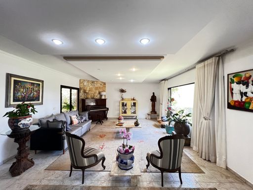 Sala da casa à venda no condomínio Monte Belo, em Salto-SP