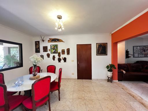 Sala de Jantar da casa à venda no condomínio Monte Belo, em Salto-SP