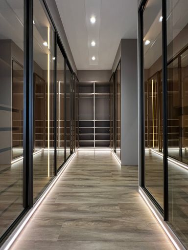 Closet da Suíte Master da Mansão à venda no Campo de Toscana, em Vinhedo-SP