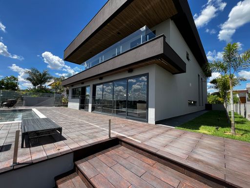 Quintal da Mansão à venda no Campo de Toscana, em Vinhedo-SP