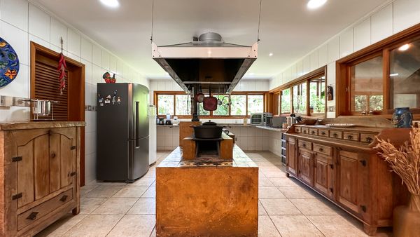 Cozinha da casa à venda no Condomínio Colinas do Mosteiro de Itaici, em Indaiatuba