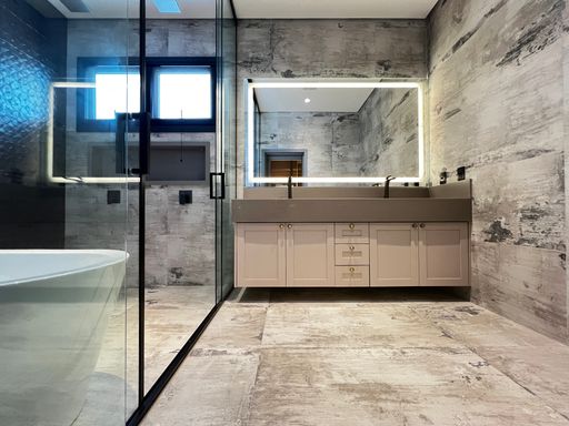 Banheiro da Suíte Master da Mansão à venda no Campo de Toscana, em Vinhedo-SP