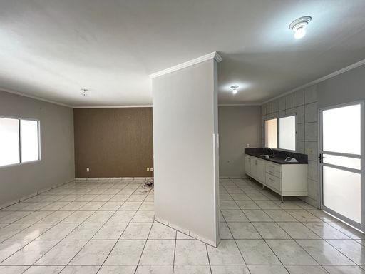 Sala e Cozinha Casa de 3 dormitórios à venda no Condomínio Fechado Rio das Pedras, em Salto/SP