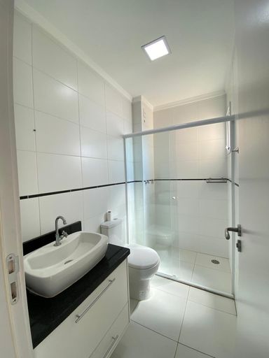 Banheiro apartamento Condomínio Moutonnée Residénce