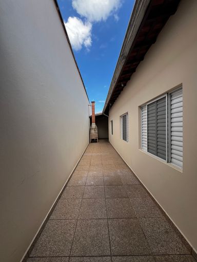 Corredor Externo Casa de 3 dormitórios à venda no Condomínio Fechado Rio das Pedras, em Salto/SP