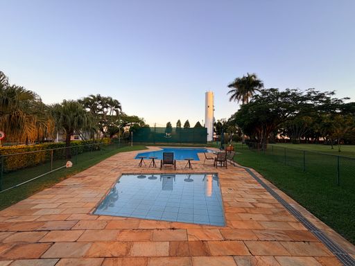 Condomínio - Piscina