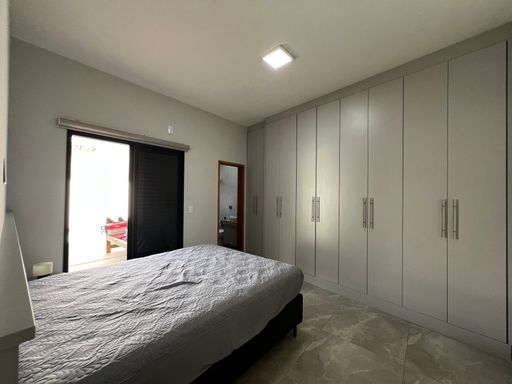 Suíte da casa à venda no Condomínio Parque Imperial, em Salto/SP