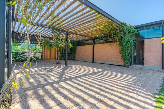 Garagem da Casa à venda no Residencial Primavera, em Salto/SP