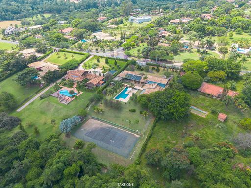 Vista aérea da mansão à venda no Lagos de Shanadú, em Indaiatuba-SP