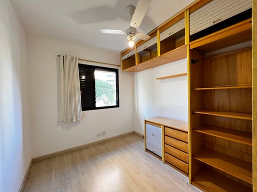 Dormitório Apartamento à Venda no Edifício Solar das Palmeiras, na Vila Mariana, em São Paulo