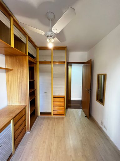 Dormitório Apartamento à Venda no Edifício Solar das Palmeiras, na Vila Mariana, em São Paulo