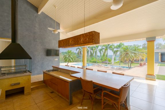 Área gourmet da mansão à venda no Lagos de Shanadú, em Indaiatuba-SP