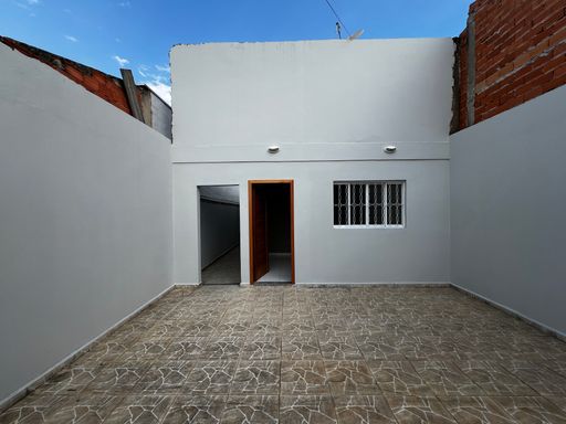 Garagem da Casa à venda no Residencial Fabbri, em Salto-SP