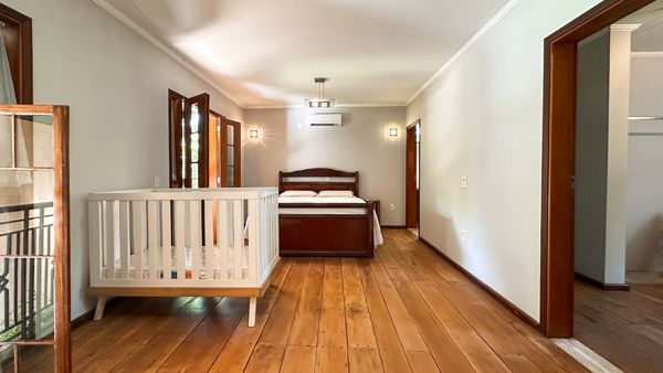 Suíte da casa à venda no Condomínio Colinas do Mosteiro de Itaici, em Indaiatuba