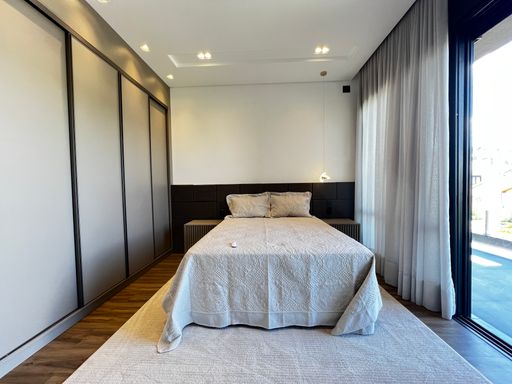 Suíte 1 da Mansão à venda no Campo de Toscana, em Vinhedo-SP