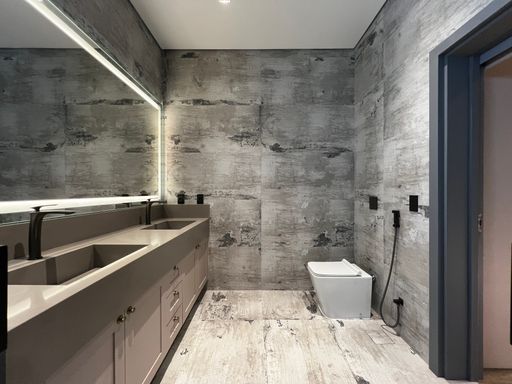 Banheiro da Suíte Master da Mansão à venda no Campo de Toscana, em Vinhedo-SP