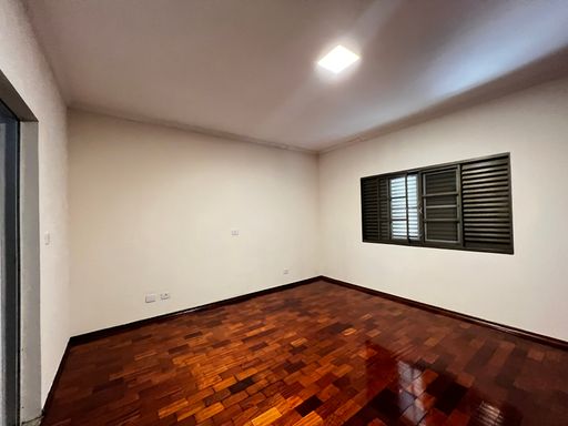 Suíte da casa para locação no Condomínio Milioni, em Salto/SP