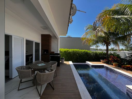 Quintal da Casa à venda no Condomínio Helvetia Park, em Indaiatuba-SP