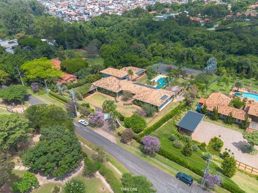 Vista aérea da mansão à venda no Lagos de Shanadú, em Indaiatuba-SP