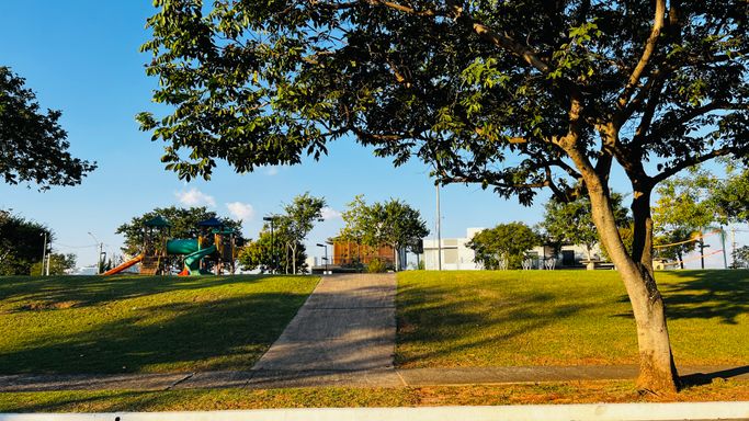 Área comum do Condomínio Fechado Central Parque, em Salto/SP