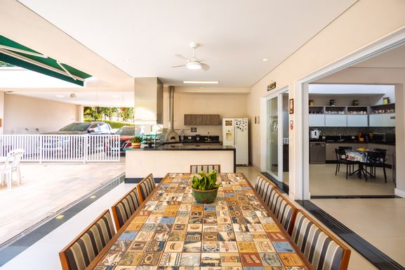 Área gourmet da mansão à venda no Condomínio Lagos de Shanadú, em Indaiatuba-SP