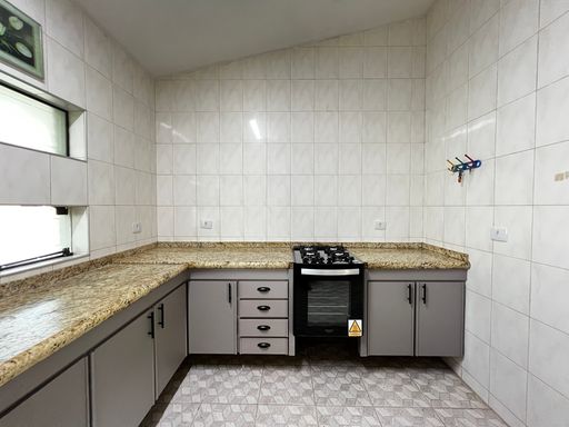 Cozinha da casa para locação no Condomínio Milioni, em Salto/SP