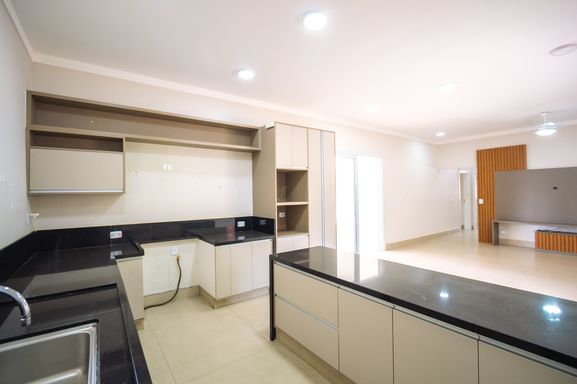 Casa de Hóspedes da mansão à venda no Condomínio Lagos de Shanadú, em Indaiatuba-SP