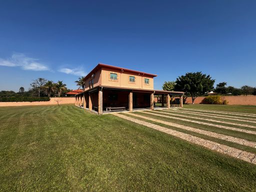 Casa sede Haras à venda no Condomínio Santa Filomena, em Salto/SP