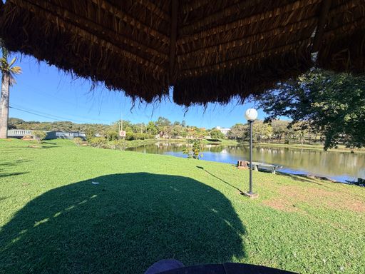 Condomínio - Lago