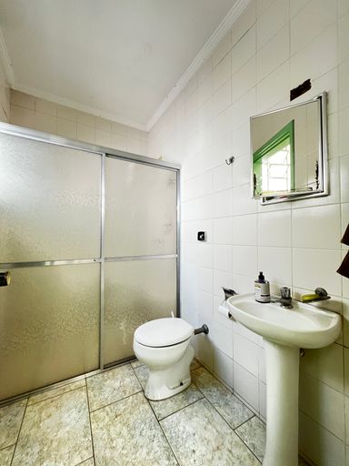 Banheiro da Casa Comercial à venda em Salto/SP