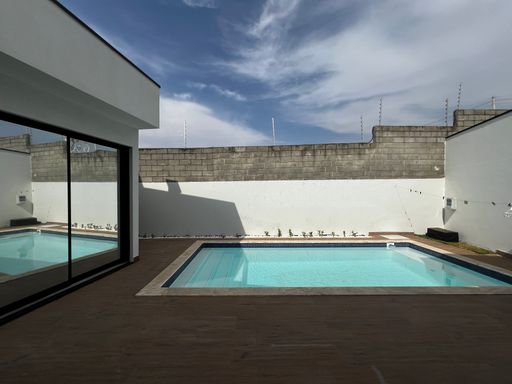 Piscina da casa à venda no Condomínio Parque Imperial, em Salto/SP