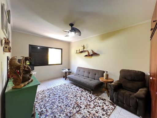 Dormitório 3 da casa à venda no condomínio Monte Belo, em Salto-SP