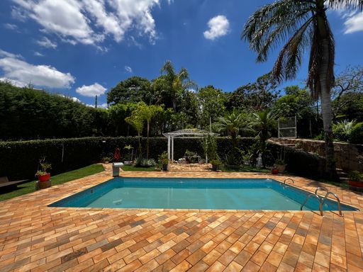 Piscina da casa à venda no condomínio Monte Belo, em Salto-SP
