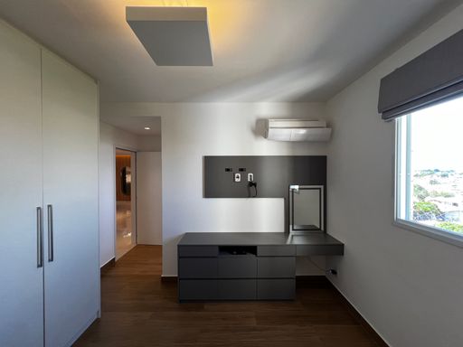 Suíte do apartamento à venda no Ilha do Mediterrâneo, em Itu-SP