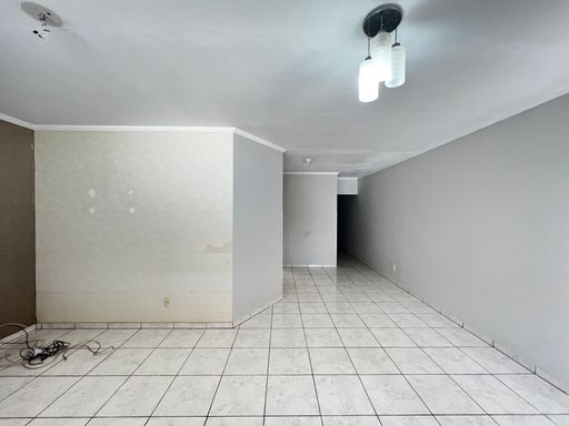 Sala Casa de 3 dormitórios à venda no Condomínio Fechado Rio das Pedras, em Salto/SP