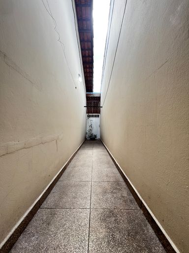 Corredor Externo Casa de 3 dormitórios à venda no Condomínio Fechado Rio das Pedras, em Salto/SP
