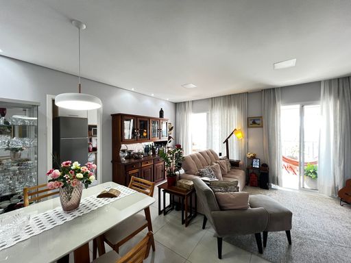 Sala do apartamento à venda na Vila Gumercindo, em São Paulo
