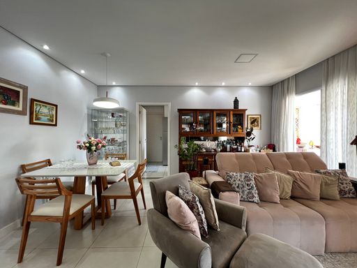 Sala do apartamento à venda na Vila Gumercindo, em São Paulo