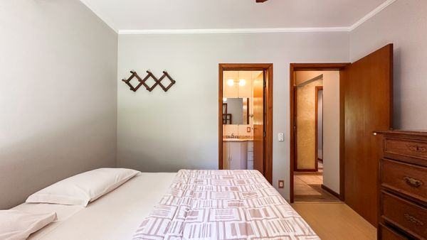 Suíte da casa à venda no Condomínio Colinas do Mosteiro de Itaici, em Indaiatuba