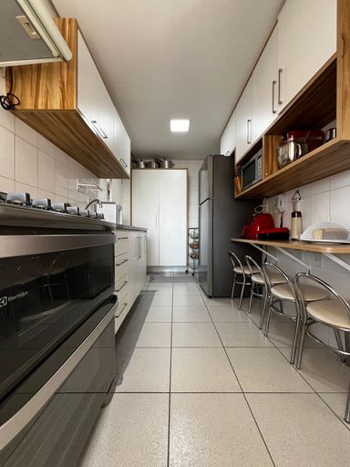 Cozinha do apartamento à venda na Vila Gumercindo, em São Paulo