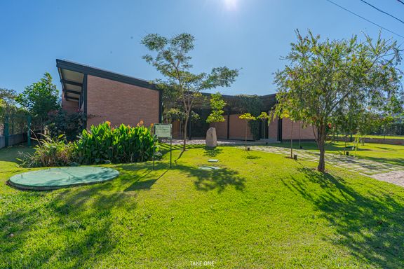 Jardim da Casa à venda no Residencial Primavera, em Salto/SP