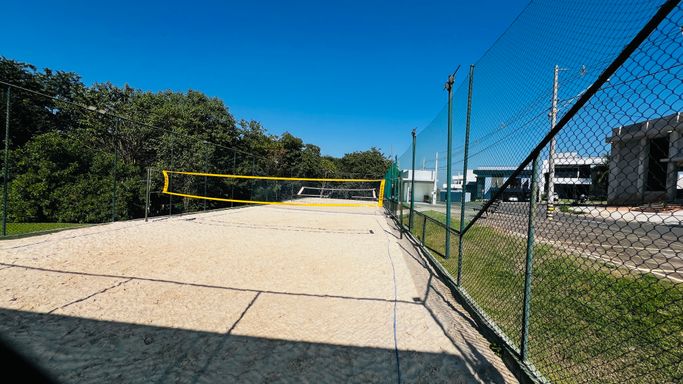 Quadra de beach tennis do Condomínio Lagos D'Icaraí, em Salto-SP