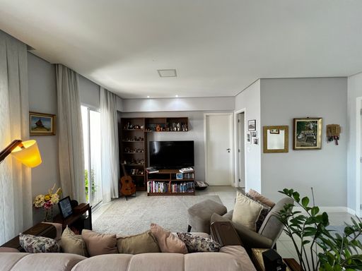 Sala do apartamento à venda na Vila Gumercindo, em São Paulo