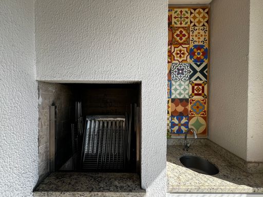 Varanda do apartamento à venda na Vila Gumercindo, em São Paulo