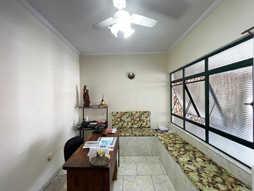 Sala de Espera da Casa Comercial à venda em Salto/SP